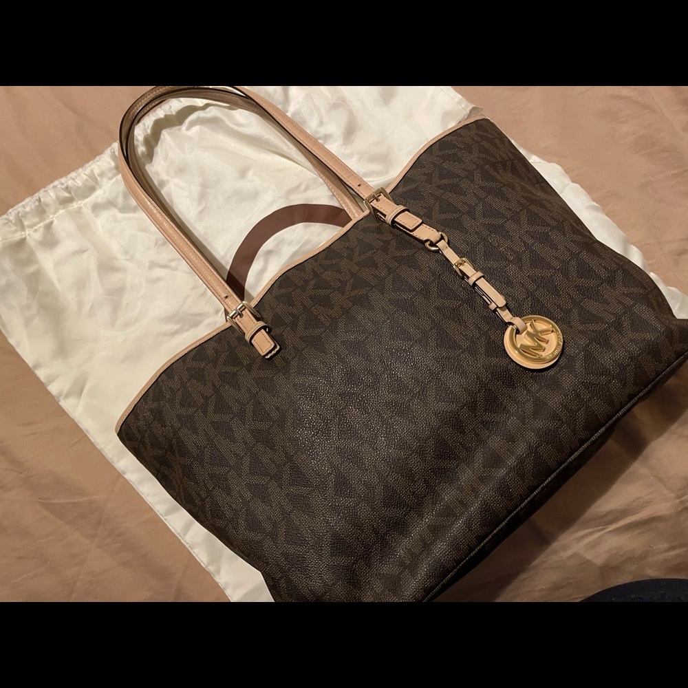 Michael Kors MultiFunction Jet Set Travel Tote